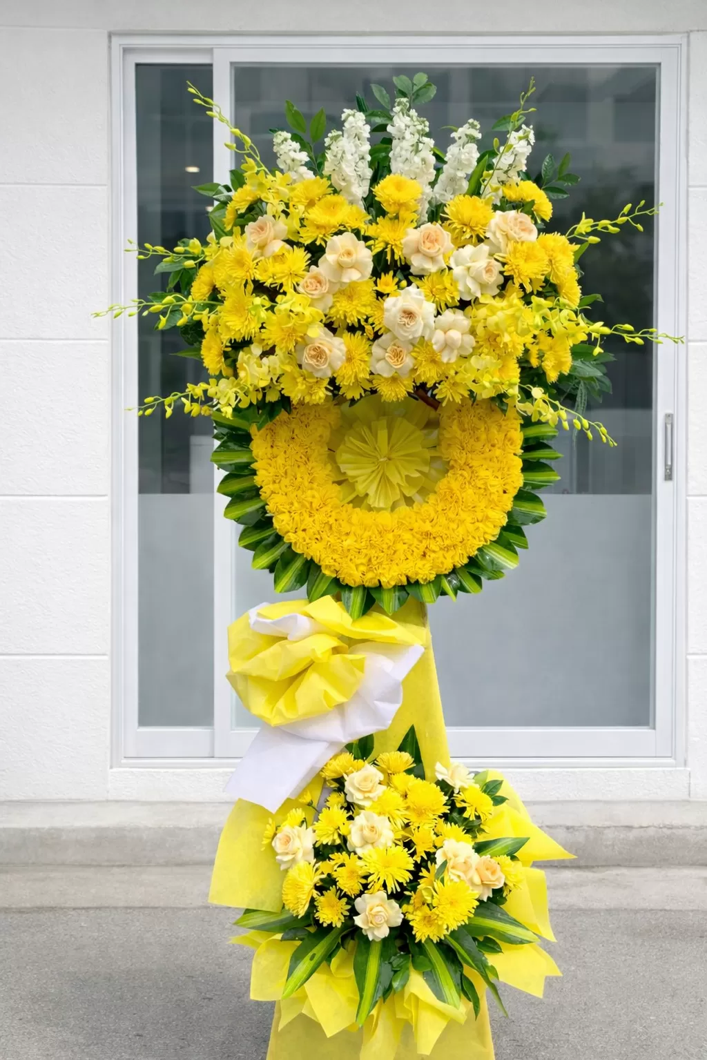 Lẵng Hoa Eternal Grace
